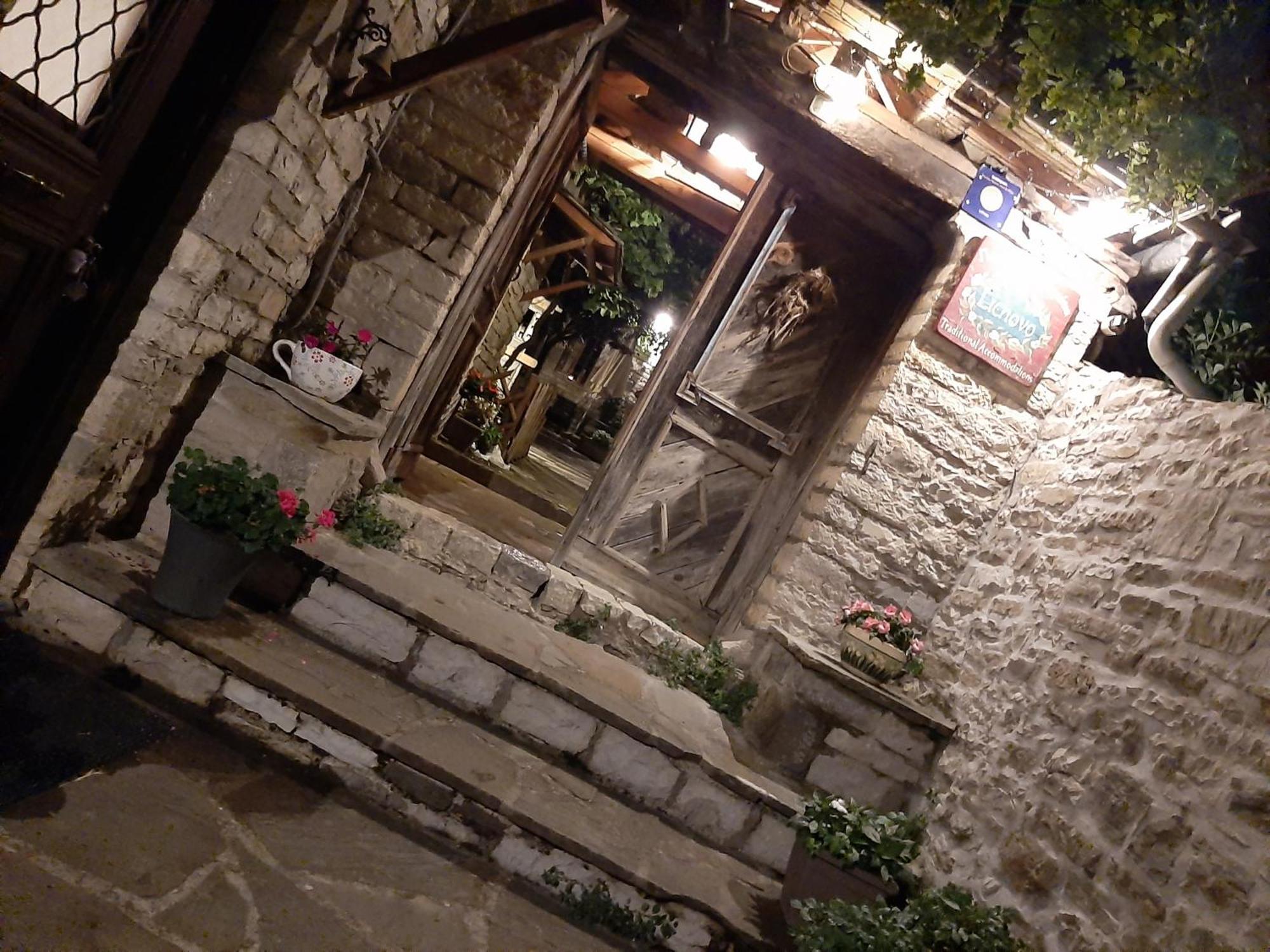 Hotel Lichovo Papigko Habitación foto